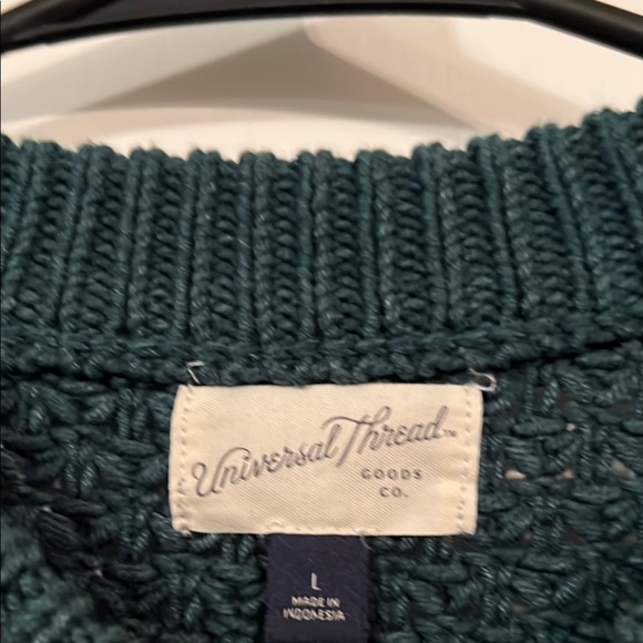 Universal Thread Women's Green Sweater - Picture 3 of 4